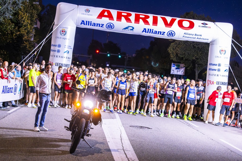 Legnano corre di sera: la StraLegnanese by Night riempie la città